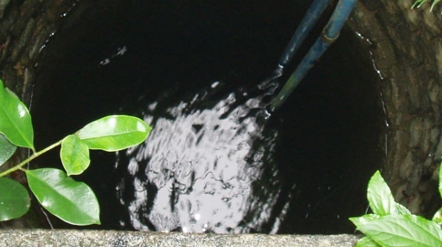 An image of a well