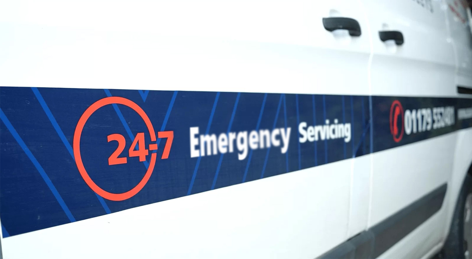 A photo of our service vans depicting the 24/7 emergency breakdown coverage which we offer